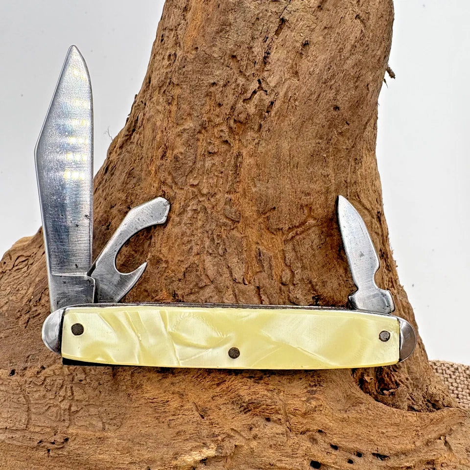 Vintage USA Advertising Pocket Knife Log Cabin Bar 3 blade bottle opener (176)