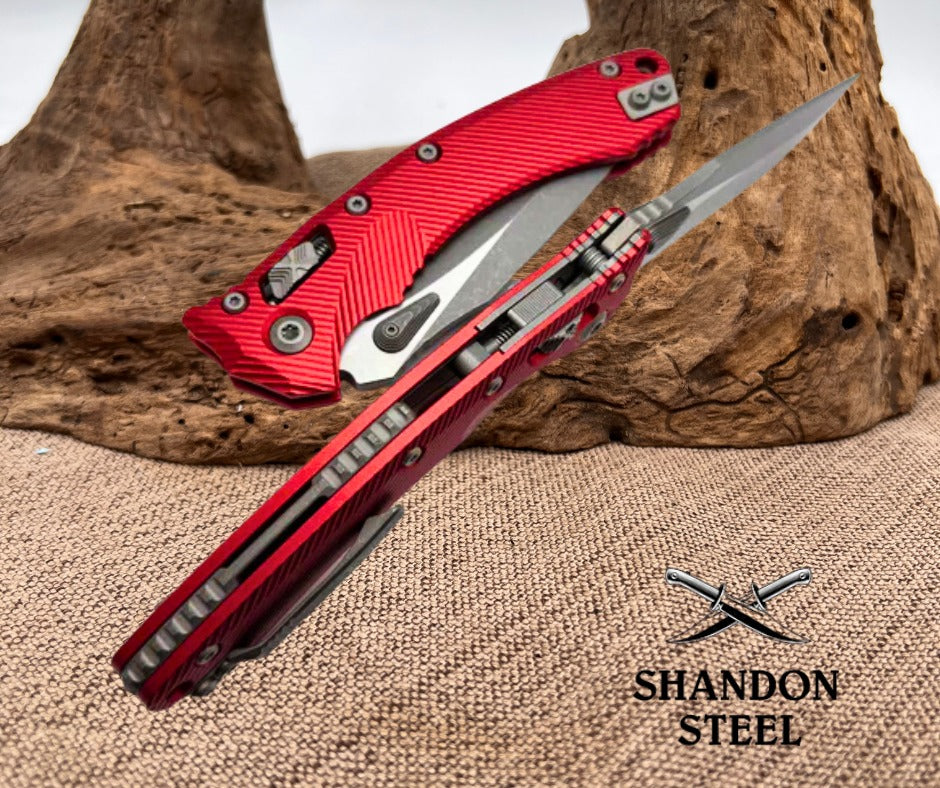 Microtech Amphibian RAM LOK Red Fluted Aluminum & Apocalyptic M390MK 137RL-10APFLRD