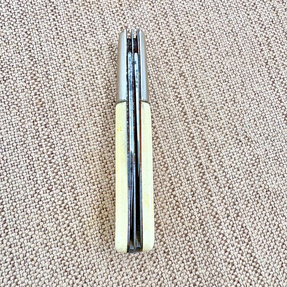Barlow Schrade Ireland Vintage Pocket Knife New Holland Tractors 2 Blade (41)
