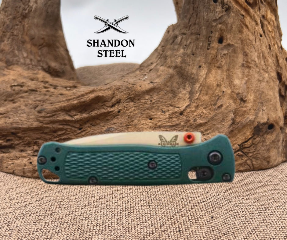 Benchmade Mini Bugout® | Taiga Green Grivory®| Drop-Point 533TN-2601