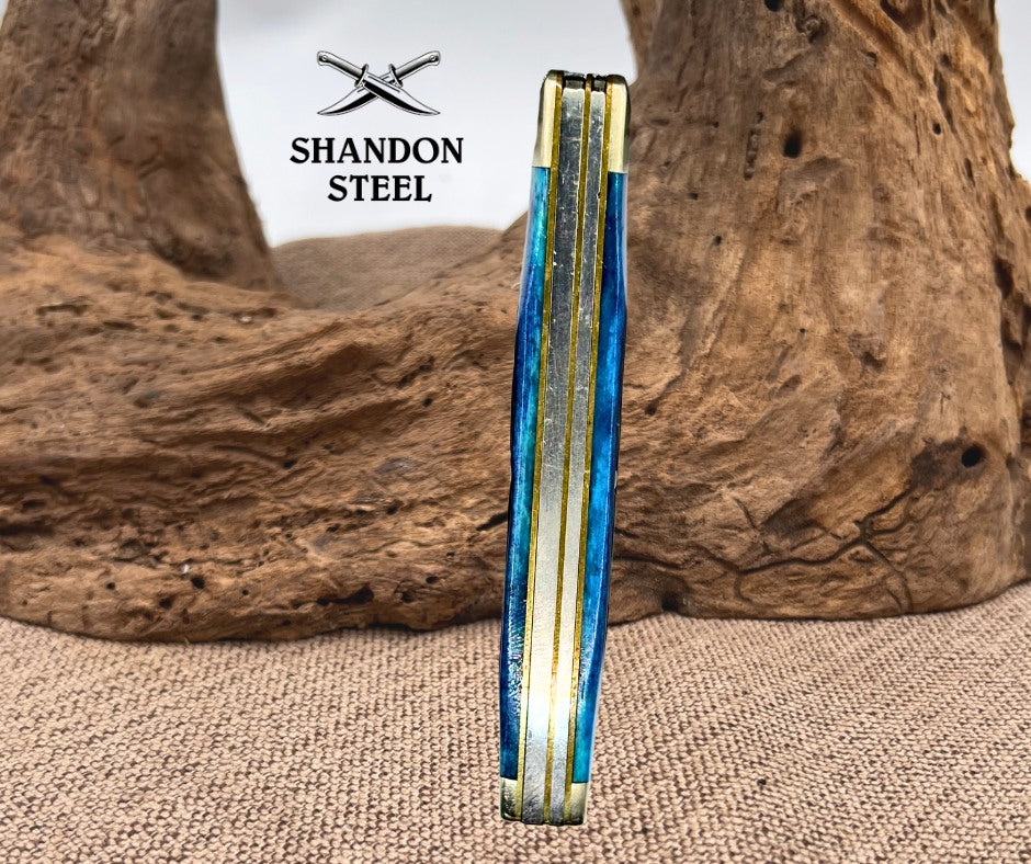 Case XX USA Caribbean Blue Bone 2012 Full Size Doctor's Knife 6285ss 2 Blade(12)
