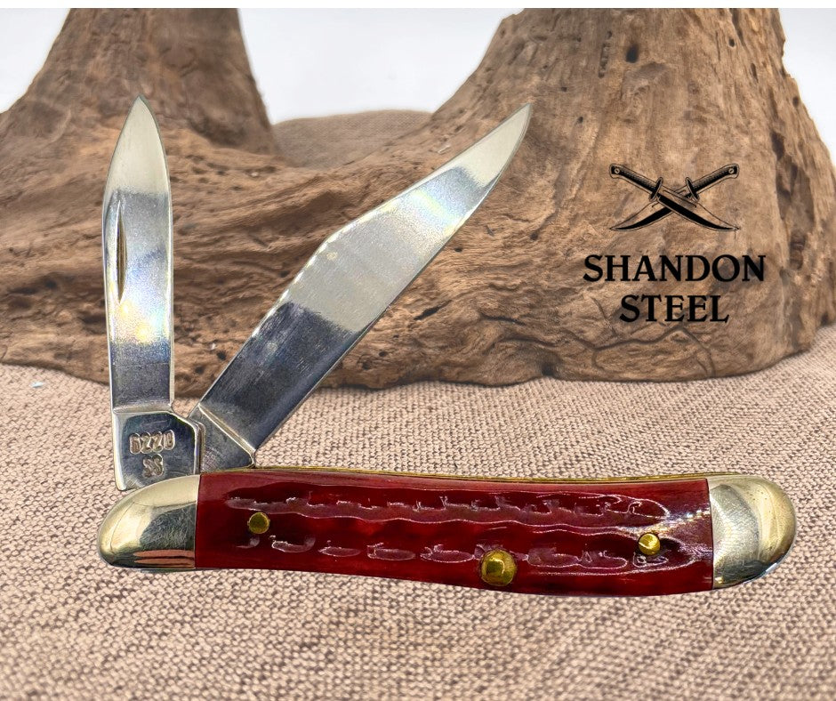 CASE XX WR Pocket Knife Pocket Worn Old Red Bone Peanut Item #781 - (6220 SS) -
