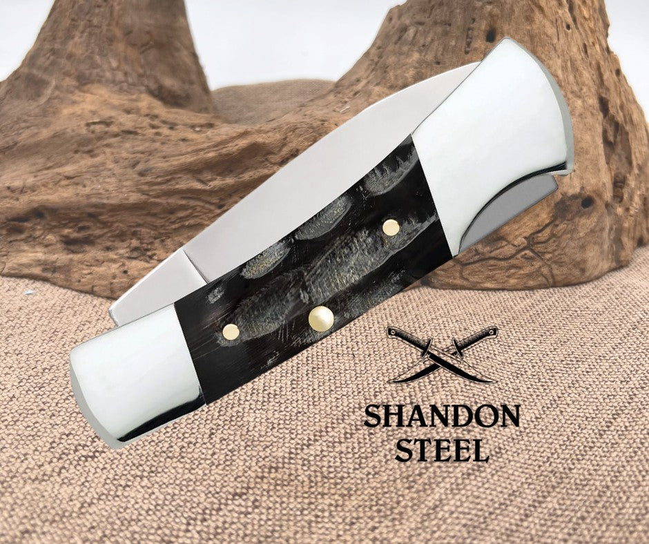Case XX Lockback Jigged Buffalo CA65031