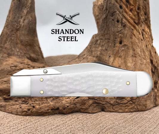 Case XX White Synthetic SparXX® Cheetah® Cub (611 1/2L SS) 60177