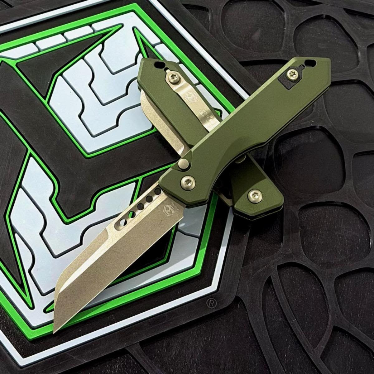 Heretic JINN AUTO BRONZE WITH OD GREEN CHASSIS - H113-7A-GRN