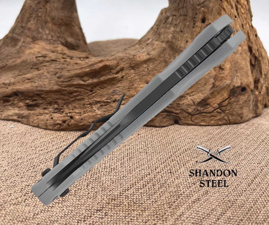 Heretic Knives Mini Pariah AUTO Folding Knife 3.375" CPM-MagnaCut Black Cerakote Harpoon Blade, Gray Gator Grip Polymer Handles, Reversible Clip - H054-4A-GRY