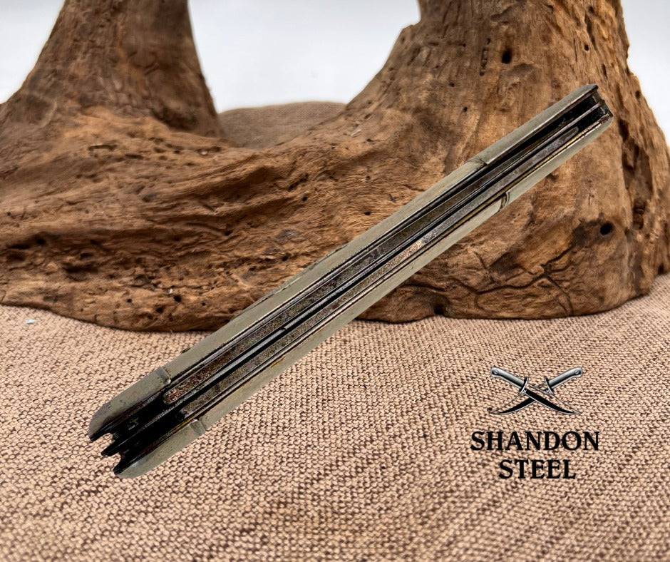 Imperial USA Vintage Fishing Folding Pocket Knife Can Opener Hook Remover (25)