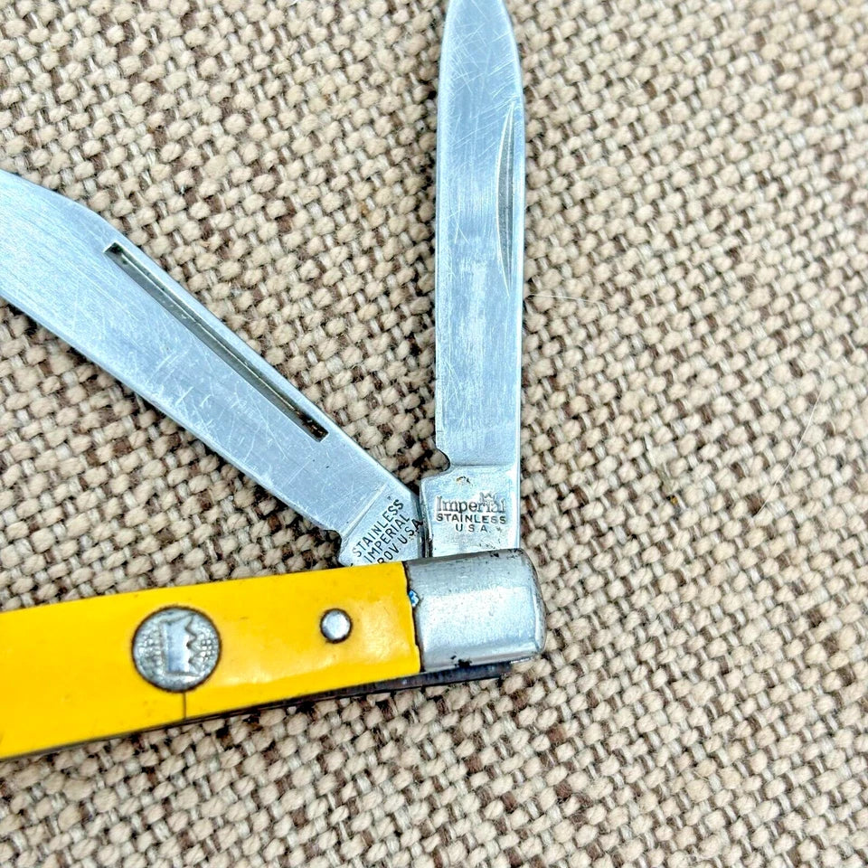 Imperial England Crown 2 Blade Yellow Folding Pen Pocket Knife Vintage (105)
