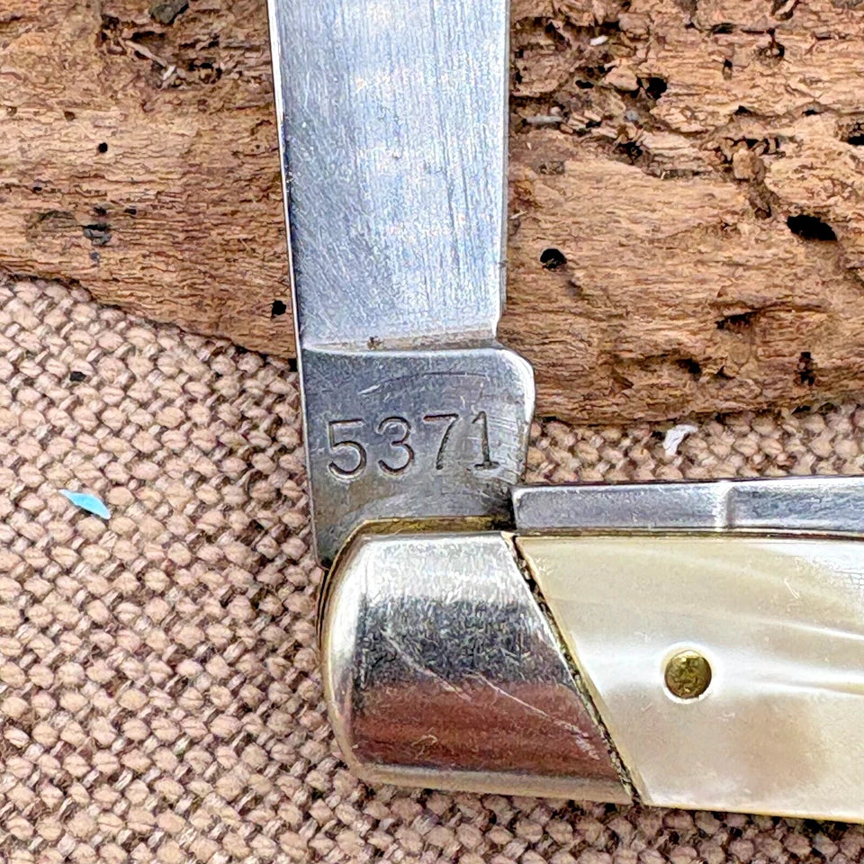 John Primble Belknap HDW 5371 Stockman 3 blade Knife, Cracked Ice Handles (111)