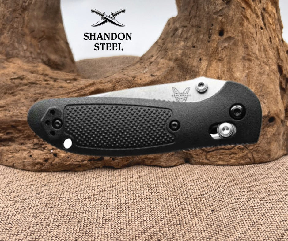 Benchmade Mini Griptilian® | Black Grivory® | Drop-point 556-S30V