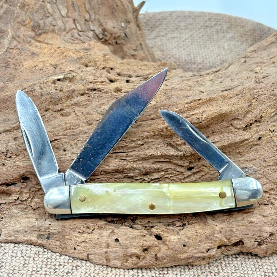 John Primble USA Belknap HDW 731 Stockman 3 blade Knife, faux pearl Handle (134)
