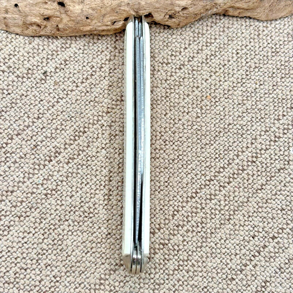 VINTAGE SEAGRAM'S NOVELTY KNIFE CO MADE IN USA 2 BLADE FOLDING JACK KNIFE (175)