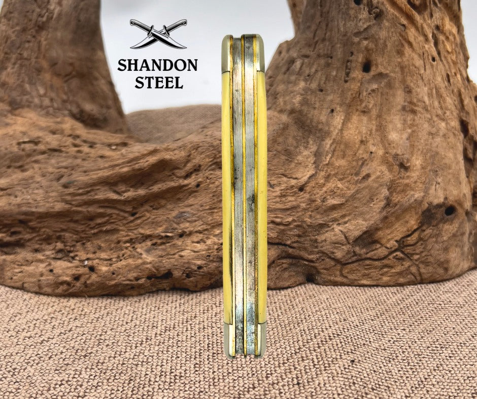 SCHRADE SCRIMSHAW 1980 CARBON STEEL RACCOONS STOCKMAN KNIFE U.S.A. SC505 (127)