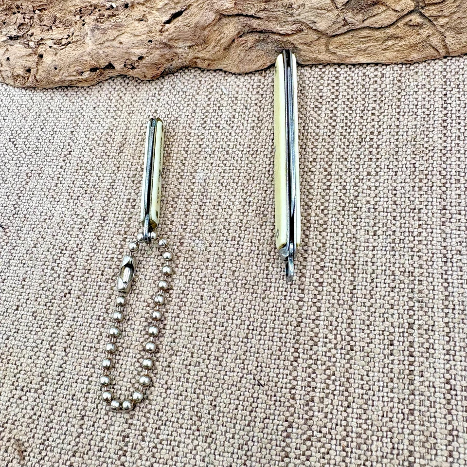 USA Keychain Pocket Knife Lot Of 2 Vintage Folding Knives Single Blade (8)