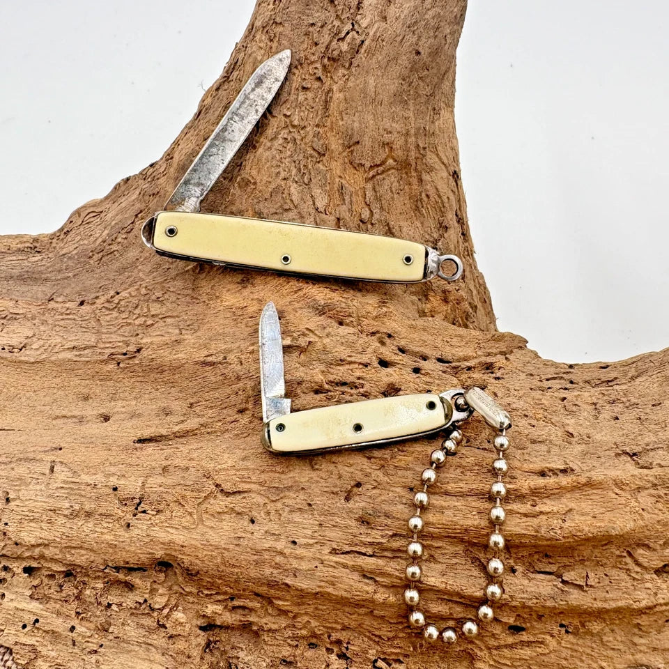 USA Keychain Pocket Knife Lot Of 2 Vintage Folding Knives Single Blade (8)