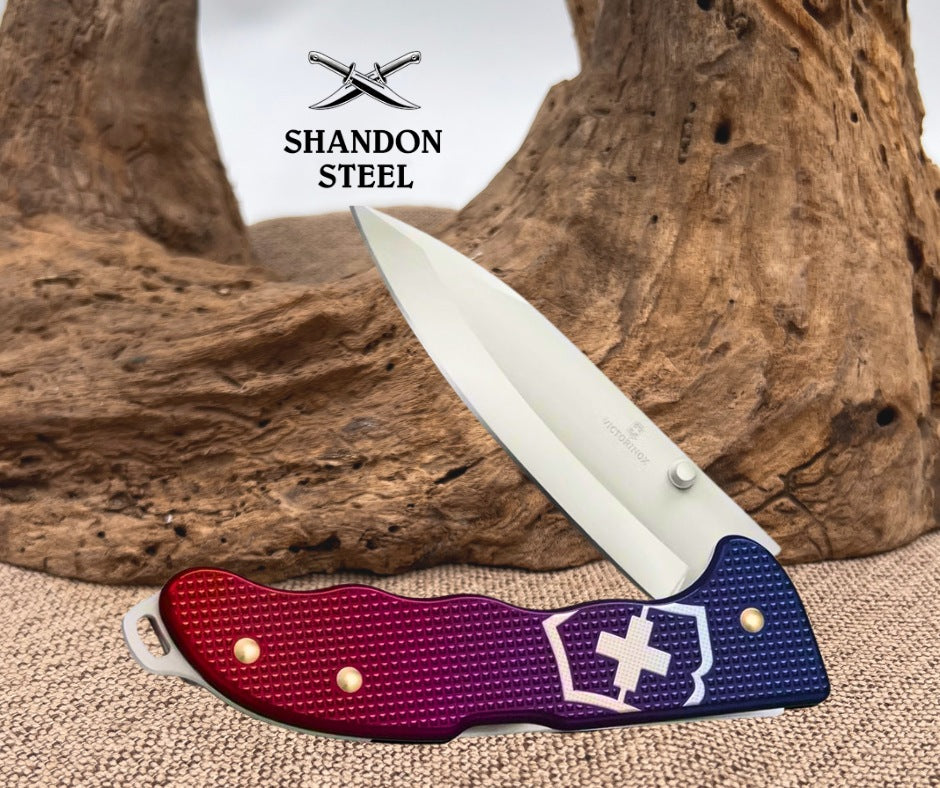 Victorinox Evoke Lockback Alox Red/Blue VN09411D221