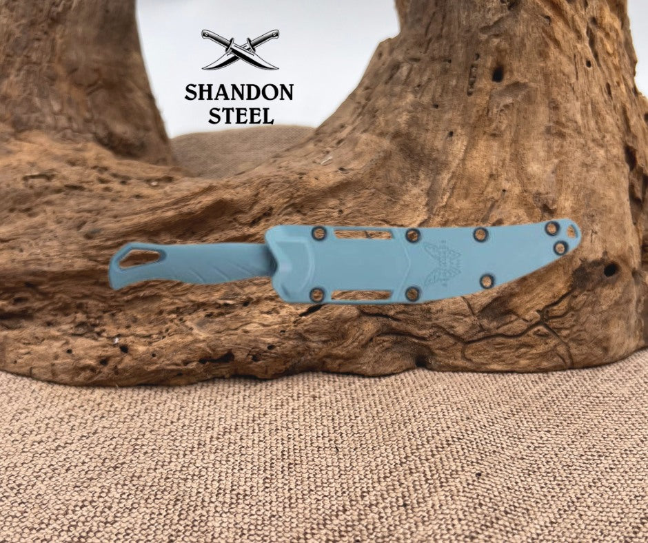 Benchmade Fishcrafter™ | Depth Blue Santoprene® | 5" Trailing point 18030