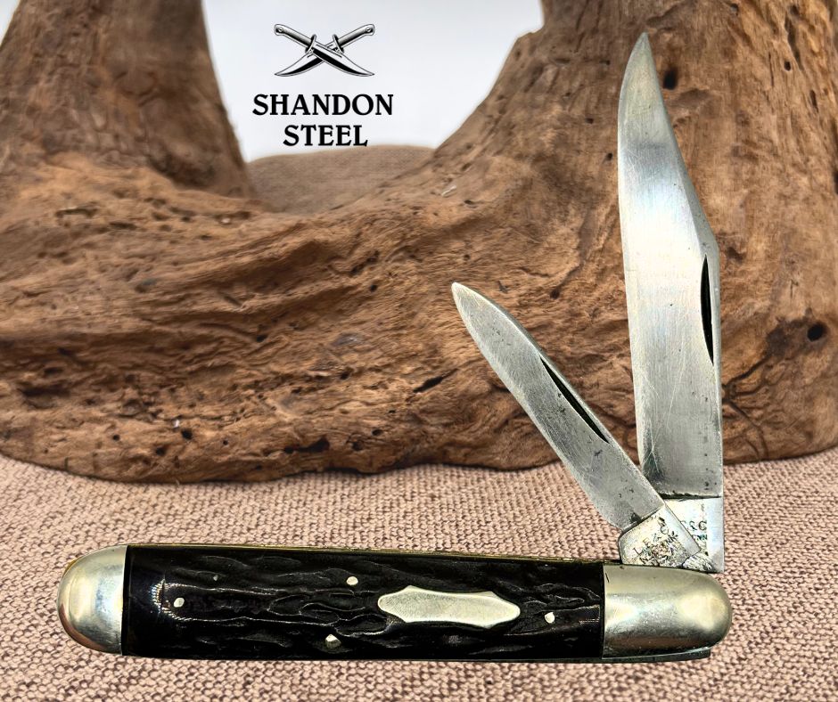 L F & C USA VINTAGE 2 BLADE POCKET KNIFE SWELL END Landers Frary & Clark (167)