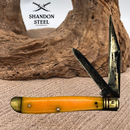 Vintage Camillus Pen Knife 2 Blade Yellow Celluloid Handle USA Pocket Knife -218