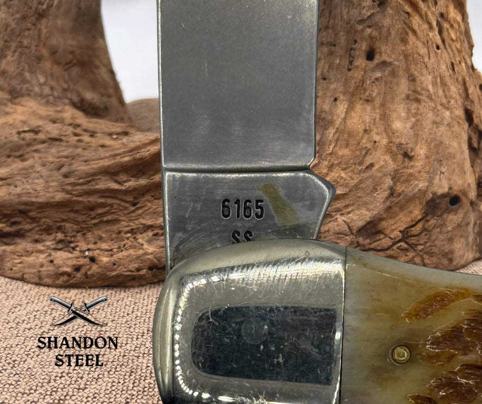 Case XX 1986 Collector's Club 5th Anniversary Jigged Bone Folding Hunter (7)
