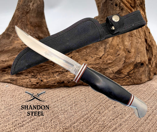 Case XX Stainless USA Model 300 Apache Fixed Blade Hunting Knife w/Sheath (25)