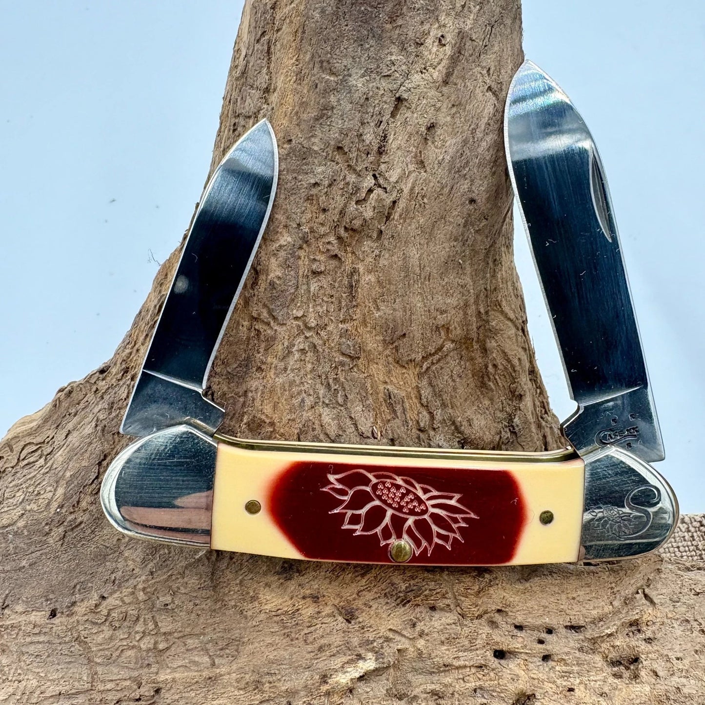 Case XX Canoe Sunflower 10827