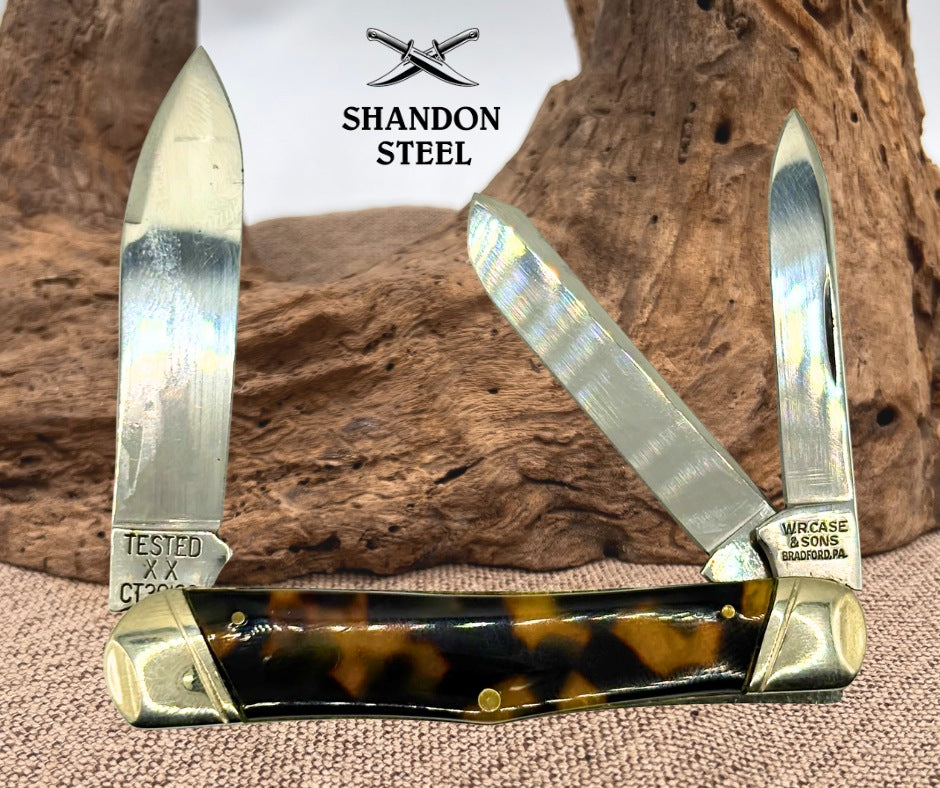 Case XX USA 73043 1/2 Tortoise Shell Whittler 3 Blade Folding Pocketknife w Box