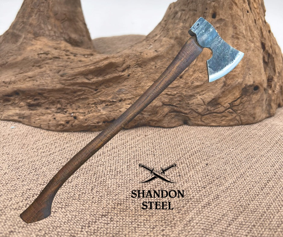 H & B Carpenters Axe HBCRA