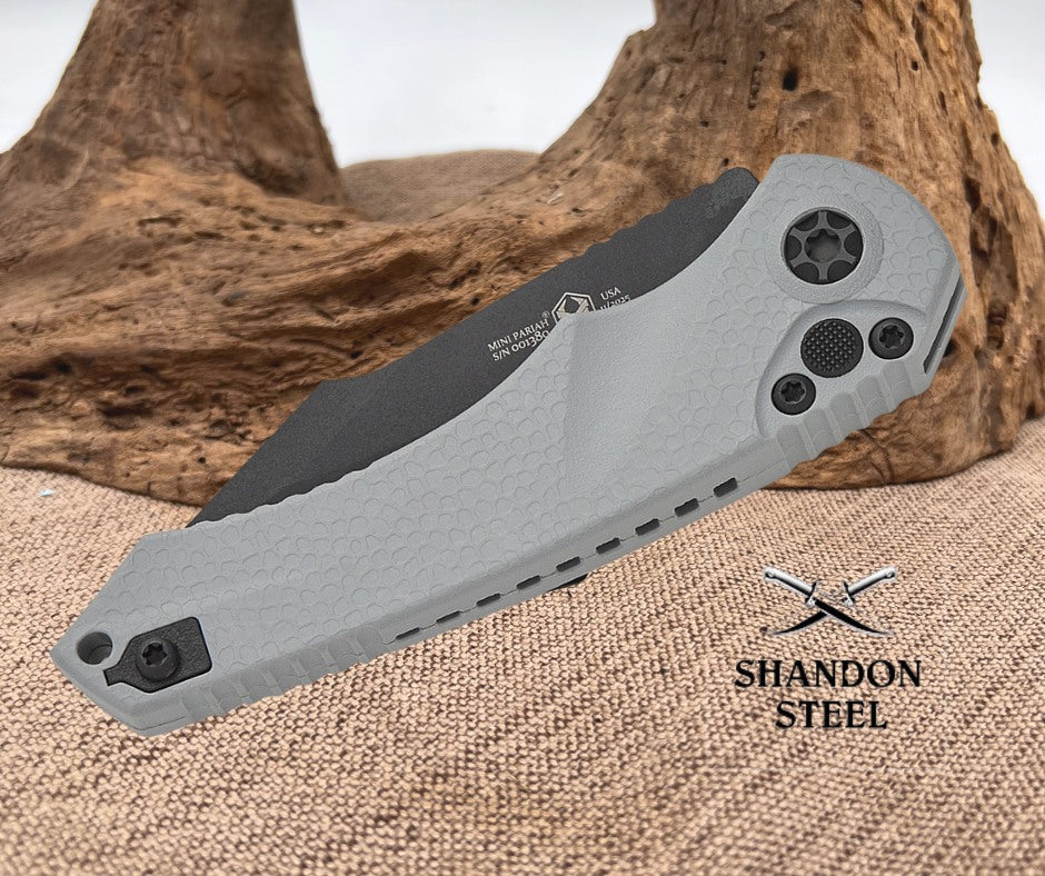 Heretic Knives Mini Pariah AUTO Folding Knife 3.375" CPM-MagnaCut Black Cerakote Harpoon Blade, Gray Gator Grip Polymer Handles, Reversible Clip - H054-4A-GRY