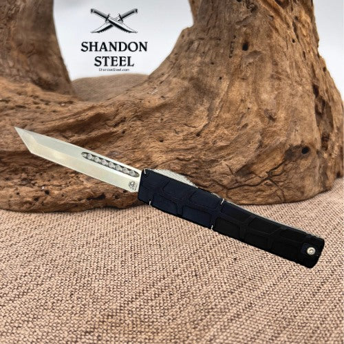 Heretic Knives NYX Tanto H015-2A – Stonewashed Blade – Black Chassis – OTF Automatic Knife