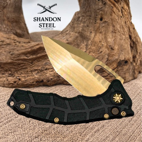 Heretic Martyr Recurve Bronze Stonewash / Black Chassis – MagnaCut – H056-7A