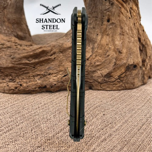 Heretic Martyr Recurve Bronze Stonewash / Black Chassis – MagnaCut – H056-7A