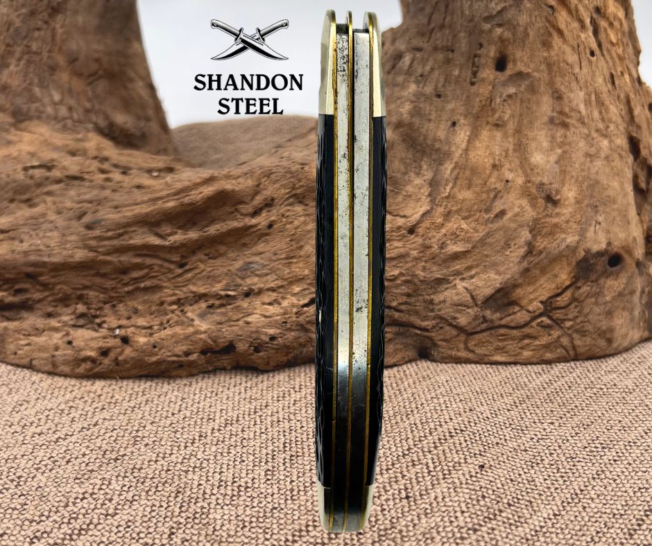 KABAR USA Two Blade Folding Hunter Knife Jigged Black Handles Vintage (100)