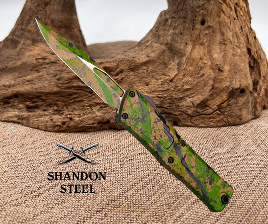 *Microtech Combat Troodon® Bowie Gen III Signature Series OD Green/Tan W/Black Splatter Standard 1146-1ODTA BKSPLS