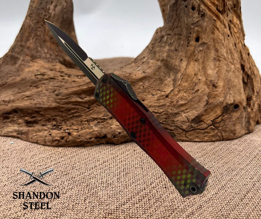 Microtech Hera II Mini Bayonet Red X-51 Signature Series 1701M-1RDX51S