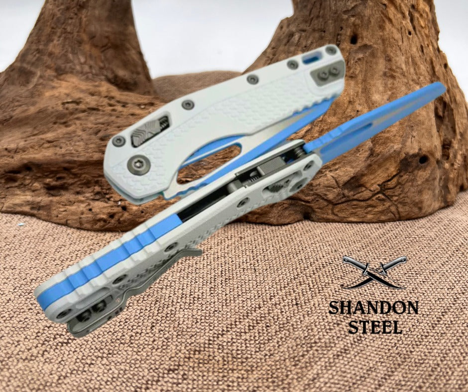 Microtech Knives MSI RAM LOK White Polymer Handles & Sky Blue M390MK 210T-1PMCWH-Y7