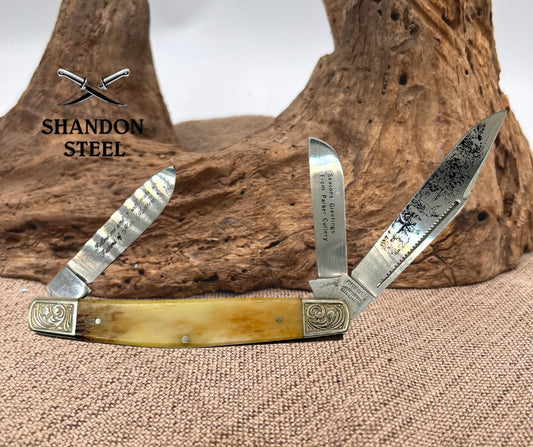 Parker Cutlery Company Season’s Greetings Three Blade Stockman Pkt Knife (137)