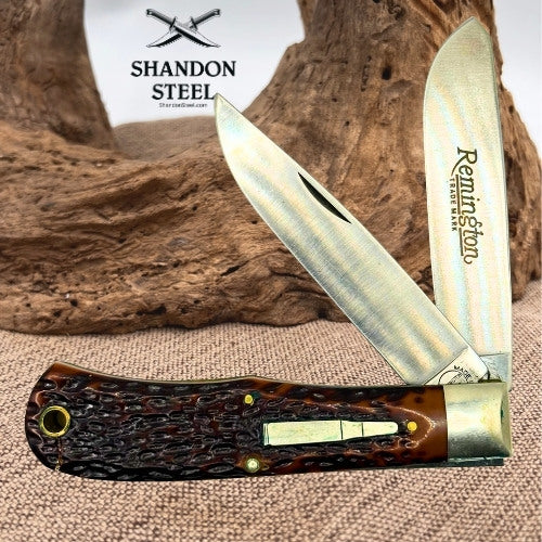 REMINGTON UMC USA 1982 JUMBO DELRIN BULLET TRAPPER 2 BLADE POCKET KNIFE (135)