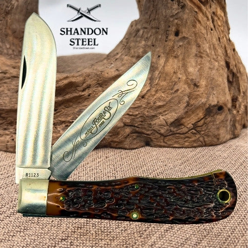 REMINGTON UMC USA 1982 JUMBO DELRIN BULLET TRAPPER 2 BLADE POCKET KNIFE (135)