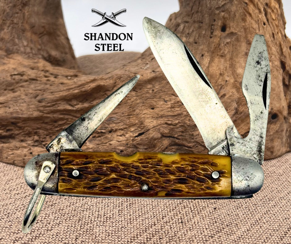 VINTAGE HIGH CARBON STEEL USA JIGGED BONE SCOUT CAMP POCKET KNIFE KNIVES (66)