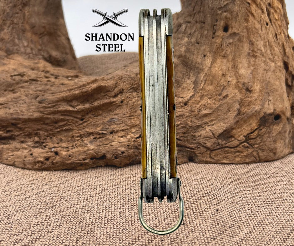 VINTAGE HIGH CARBON STEEL USA JIGGED BONE SCOUT CAMP POCKET KNIFE KNIVES (66)