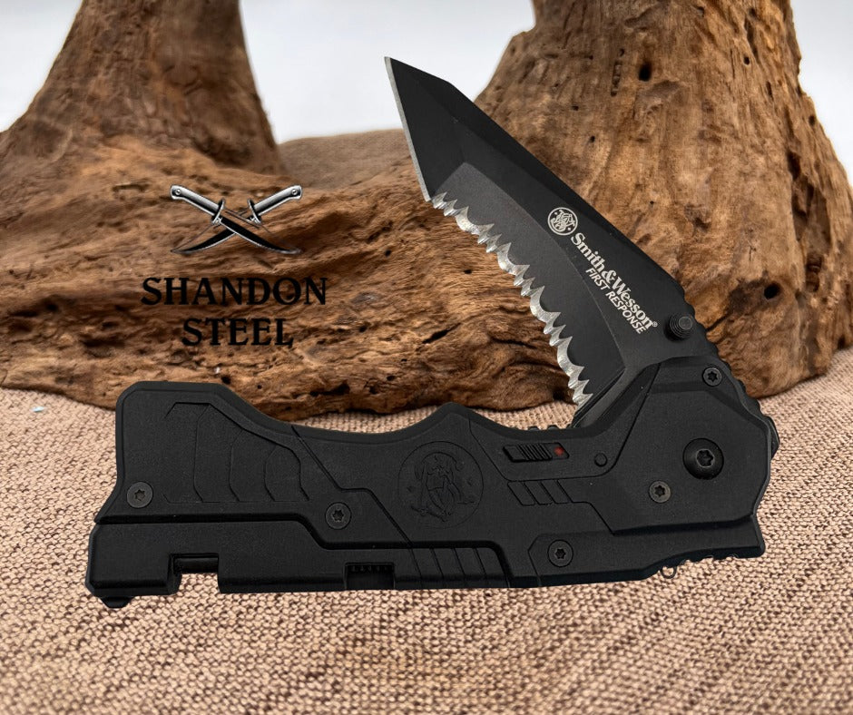 Smith & Wesson First Response Rescue A/ Folding Pocket Knife 911B Serrated (29)