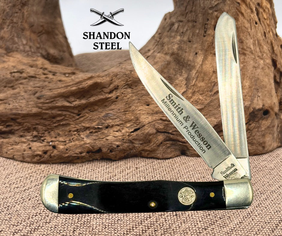 Smith & Wesson USA Vintage Buffalo Horn Handle Folding Trapper Pocket Knife -134