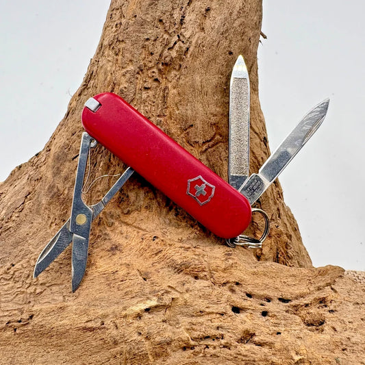 Swiss Army Knife Victorinox 58mm Folding Pocket Knife Classic SD Red (37)