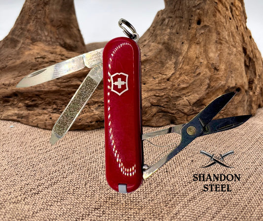 Swiss Army Knife Victorinox 58mm Pocket Knife Classic SD Red Scissors File (67)