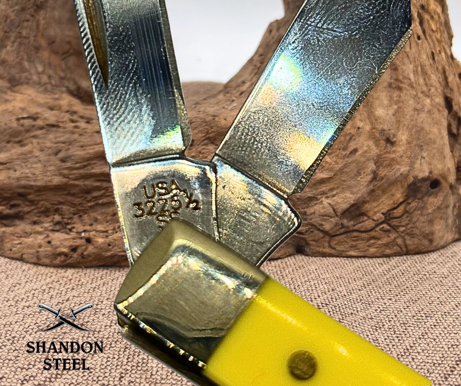 Case XX USA 2022 Yellow Synthetic 3225 1/2 Smooth Small Swell Center Jack Knife