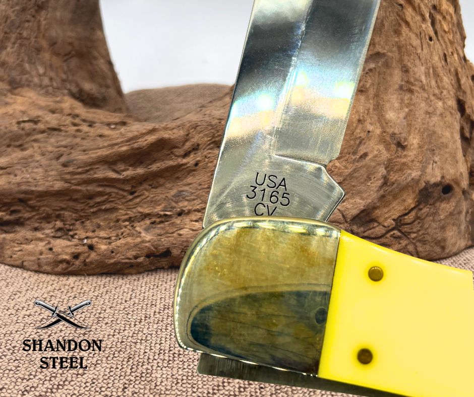 Case XX USA 2022 Yellow Derlin Folding Hunter 2 Blade Pocket Knife 3165CV