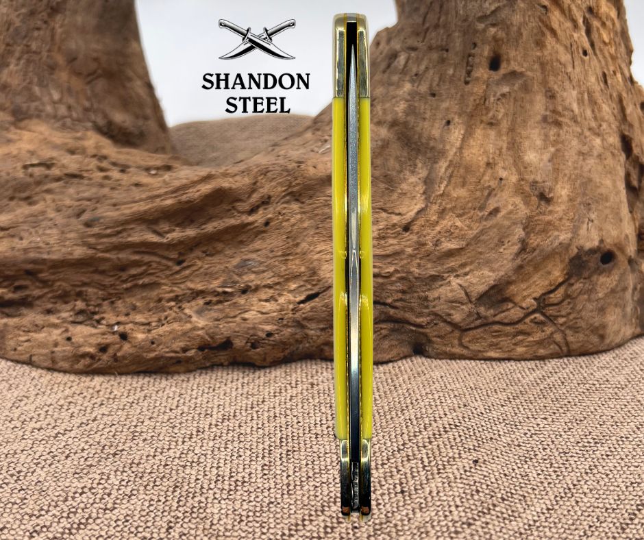 Case XX USA 2022 Yellow Derlin Folding Hunter 2 Blade Pocket Knife 3165CV