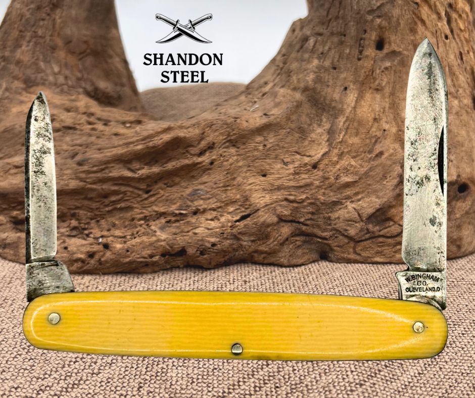 W Bingham Co Cleveland Ohio Vintage Two Blade Yellow Pen Pocket Knife (158)
